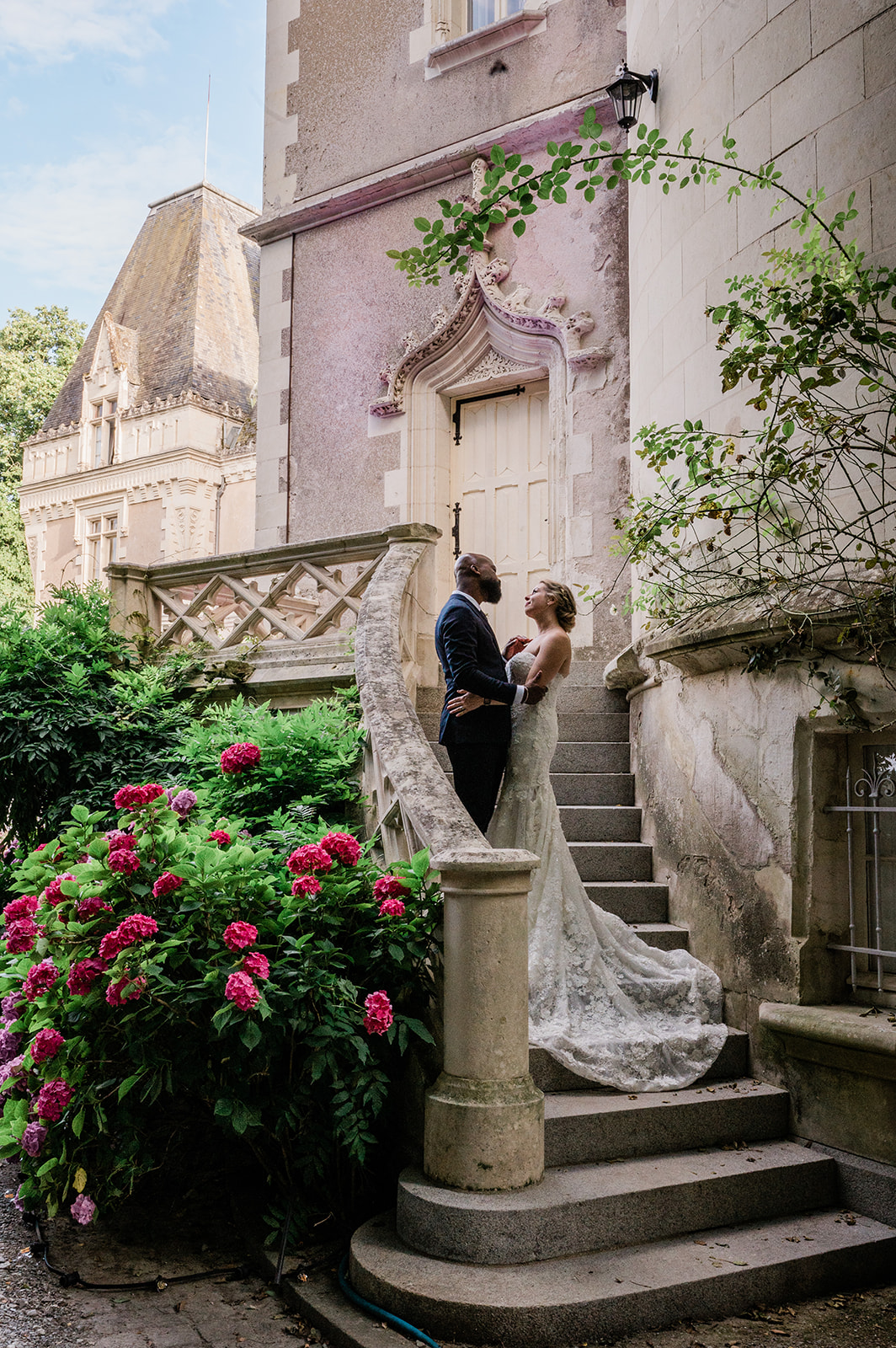 Luxury destination weddings in France - Couple Château Wedding France